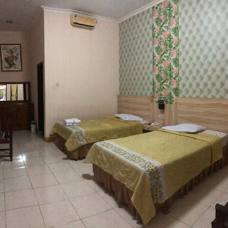 Grafika Hotel Dan Resto Gombong  Extérieur photo