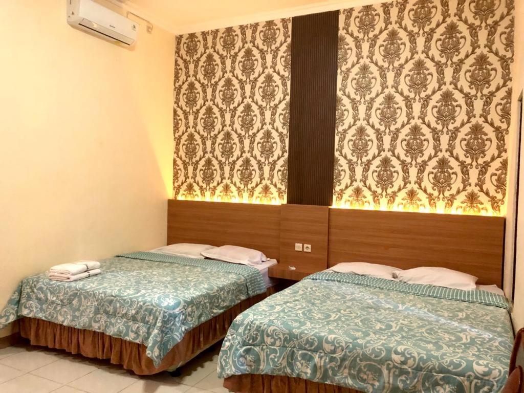 Grafika Hotel Dan Resto Gombong  Extérieur photo