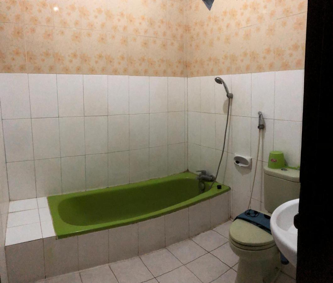 Grafika Hotel Dan Resto Gombong  Extérieur photo